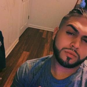 Meet your Posher, Dennis